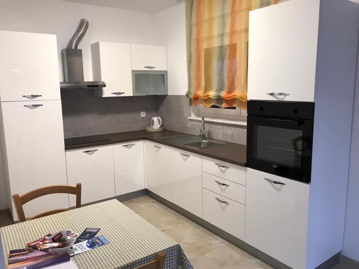 B1Villa Srima Eksteriør bilde
